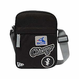 NEW ERA Chicago White Sox MLB Patch Black Side Bag – תיק צד ניו ארה שיקגו וייט סוקס שחור NEW ERA Chicago White Sox MLB Patch Black Side Bag – תיק צד ניו ארה שיקגו וייט סוקס שחור