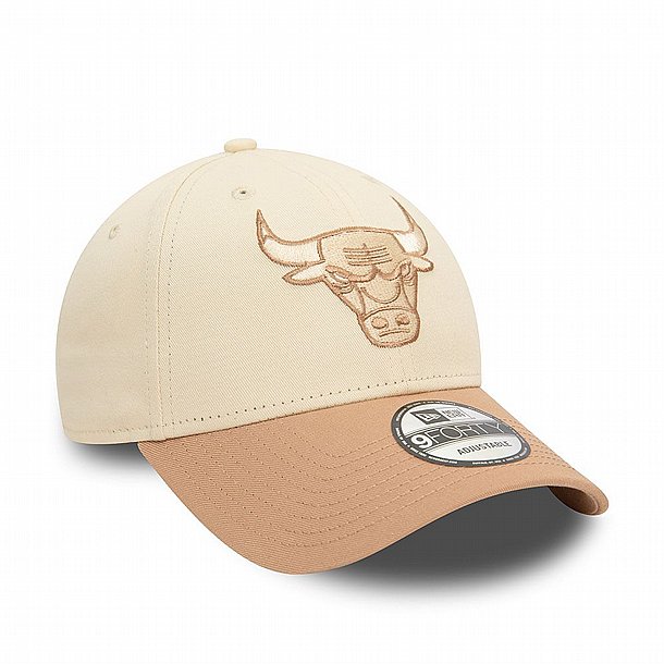 ��� ��� ���� ���� ����� ���� � NEW ERA Chicago Bulls Colour Block Light Beige 9FORTY Adjustable Cap