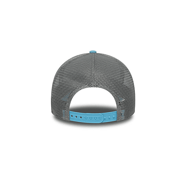 ��� ��� ���� -���� �� ���� New Era Patch Logo Trucker Pastel Blue Cap