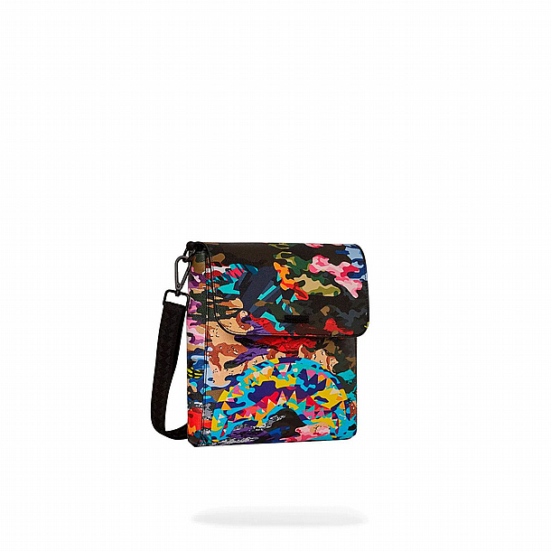 ��� �� ����������� � SPRAYGROUND SLICED & DICED CAMO MESSENGER SLING
