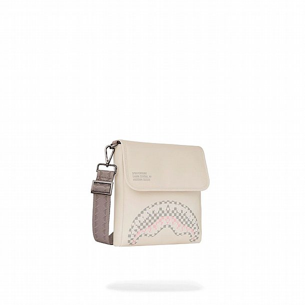 ��� �� ��� ������ ����������� � SPRAYGROUND HALF GRAFF QUILTED MESSENGER