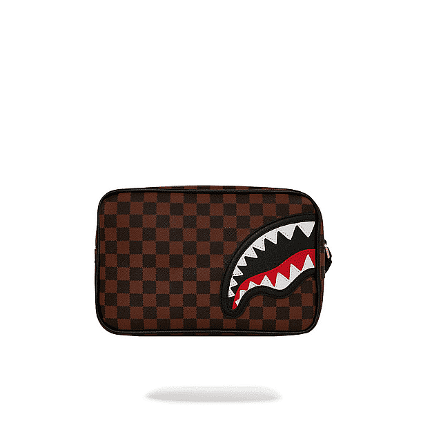 ��� ����/�������� ����������� � SPRAYGROUND SAWTOOTH SHARKS IN PARIS TOILETRY BRICK