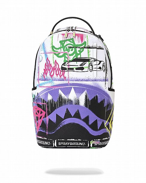 ��� �� ����������� -SPRAYGROUND STENCIL SHARK ATTACK BLACK AND WHITE SPLIT BACKPACK