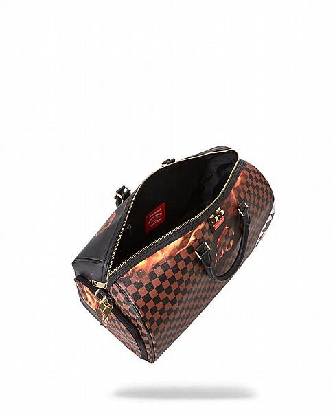 ��� ������ ����������� ��� ������ ��� ���� �� - SPRAYGROUND SHARKS IN PARIS UNSTOPPABLE DUFFLE